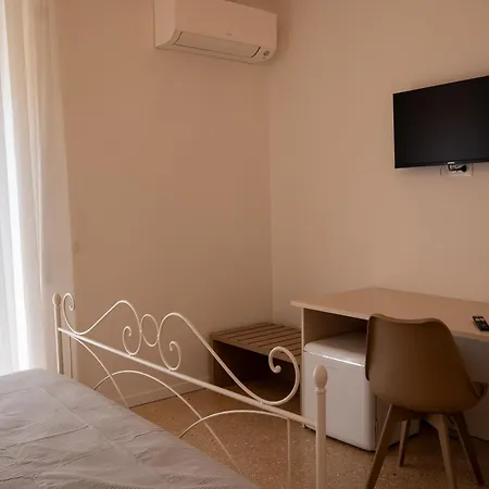 Sanpatrizio 3* Torre San Patrizio